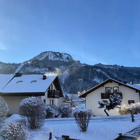 Almstube